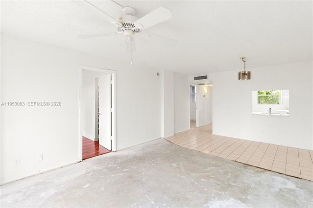 117 Royal Park Dr 3H, Oakland Park, FL 33309