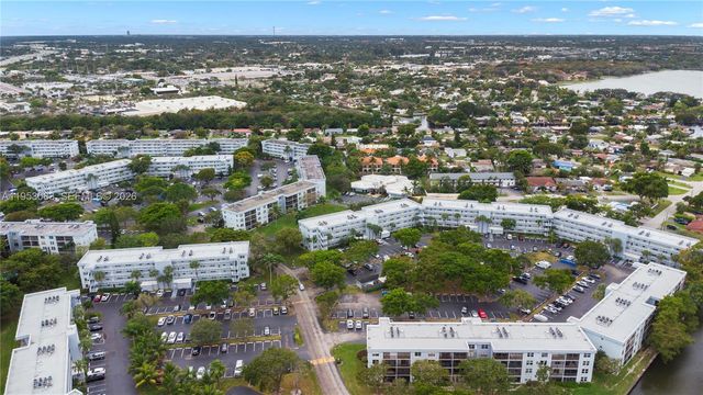 117 Royal Park Dr 3H, Oakland Park, FL 33309