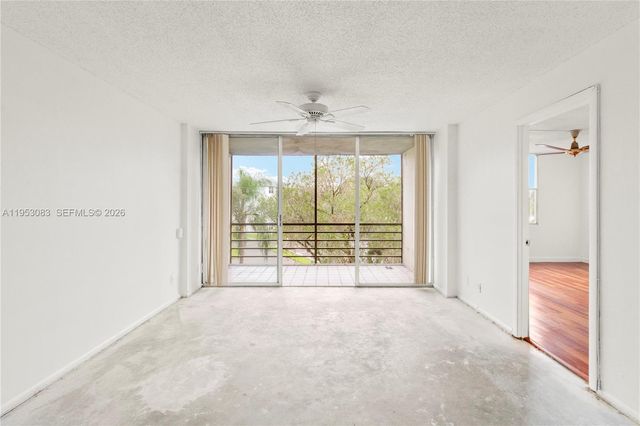 117 Royal Park Dr 3H, Oakland Park, FL 33309