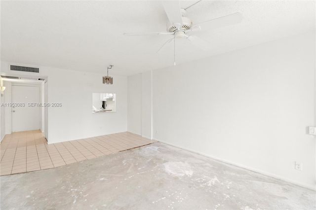 117 Royal Park Dr 3H, Oakland Park, FL 33309