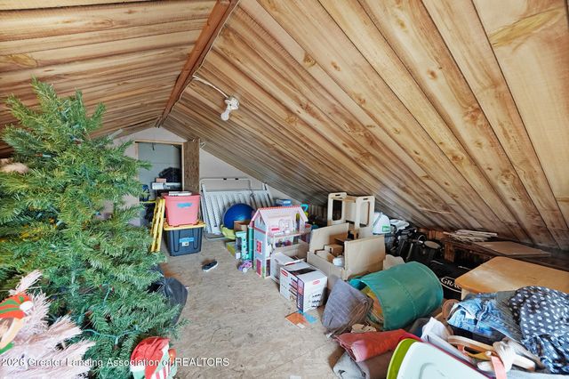 9604 Island Highway, Eaton Rapids, MI 48827