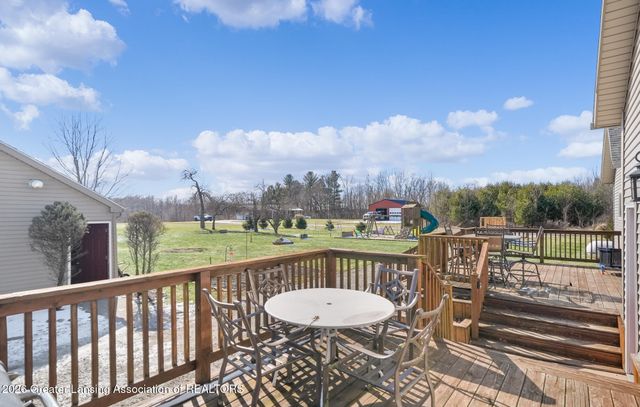 9604 Island Highway, Eaton Rapids, MI 48827