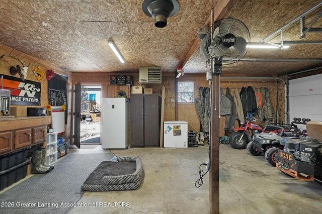 9604 Island Highway, Eaton Rapids, MI 48827