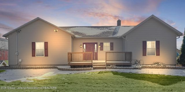 9604 Island Highway, Eaton Rapids, MI 48827