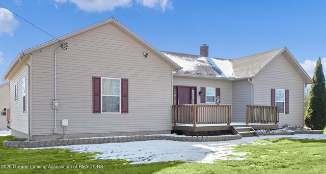 9604 Island Highway, Eaton Rapids, MI 48827