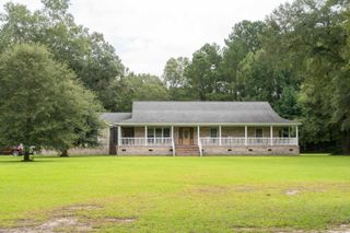 1582 Santee Rd., Andrews, SC 29510