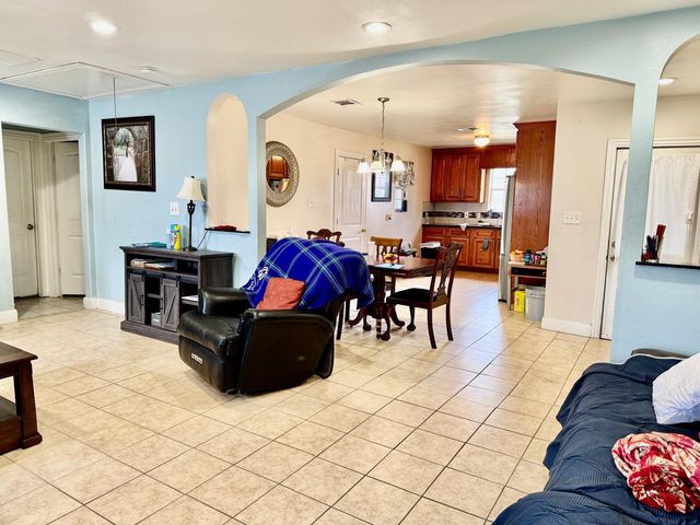 4511 Majestic Street, Houston, TX 77026