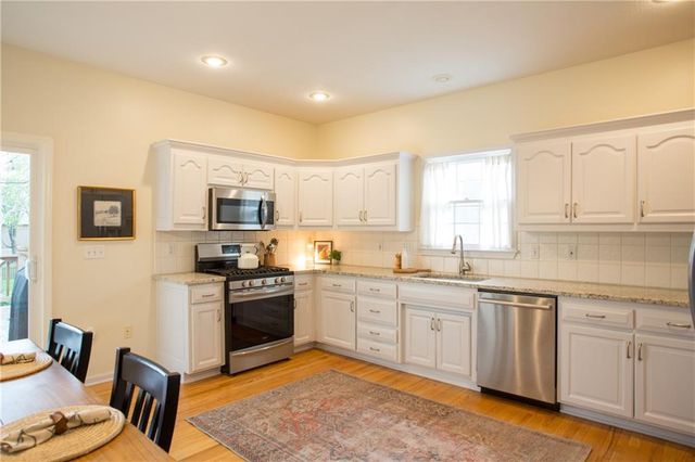 10803 W 132nd Terrace, Overland Park, KS 66213