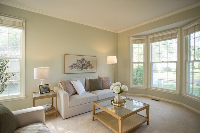 10803 W 132nd Terrace, Overland Park, KS 66213