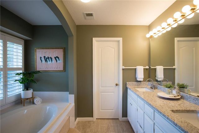10803 W 132nd Terrace, Overland Park, KS 66213