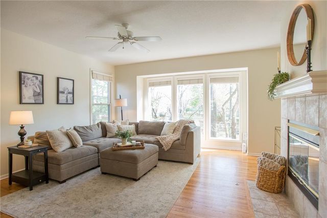 10803 W 132nd Terrace, Overland Park, KS 66213