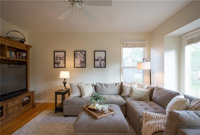 10803 W 132nd Terrace, Overland Park, KS 66213