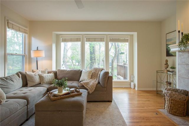 10803 W 132nd Terrace, Overland Park, KS 66213