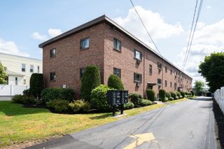 146 Willow Street 21, Waltham, MA 02453