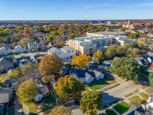 3224 Cockrell Avenue, Fort Worth, TX 76109