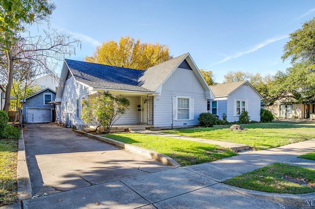 3224 Cockrell Avenue, Fort Worth, TX 76109