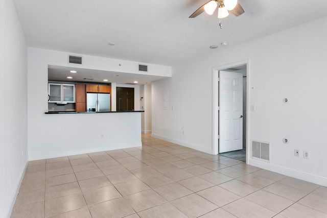 610 CLEMATIS Street 527, West Palm Beach, FL 33401
