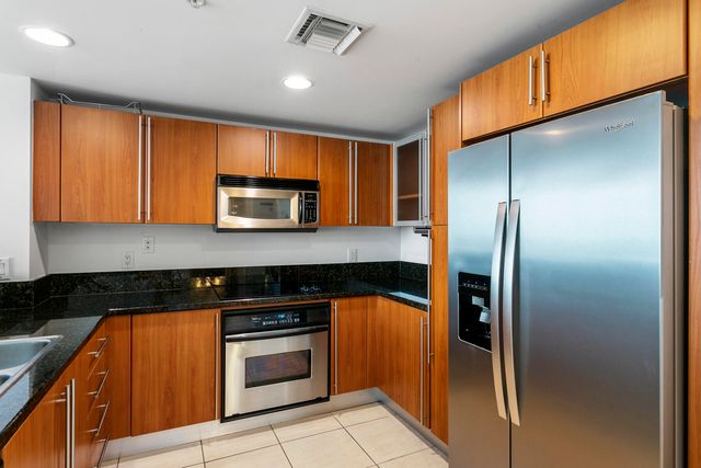 610 CLEMATIS Street 527, West Palm Beach, FL 33401