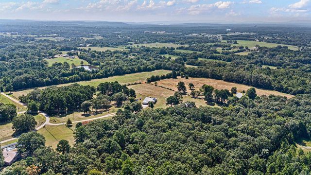 552 Private Road 3310, Clarksville, AR 72830