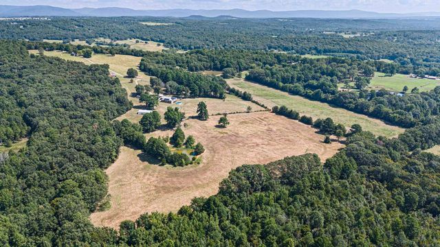 552 Private Road 3310, Clarksville, AR 72830