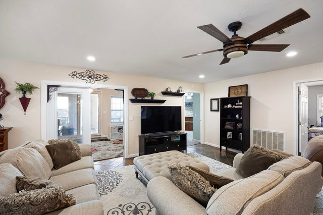 552 Private Road 3310, Clarksville, AR 72830