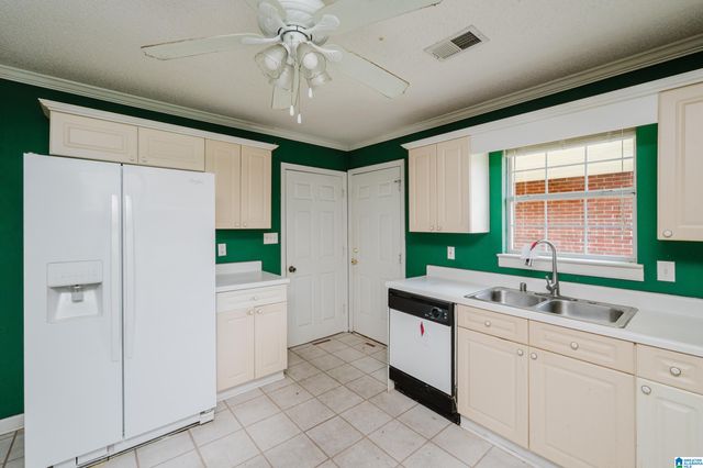 1849 WOODVINE LANE, Birmingham, AL 35215