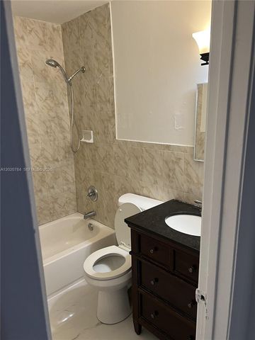 4809 SW 25th St, West Park, FL 33023