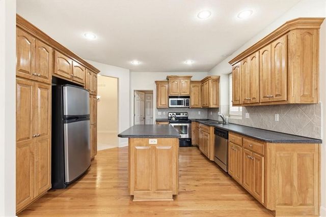 19430 W 98th Street, Lenexa, KS 66220