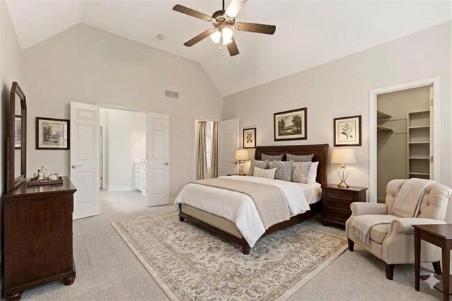 19430 W 98th Street, Lenexa, KS 66220