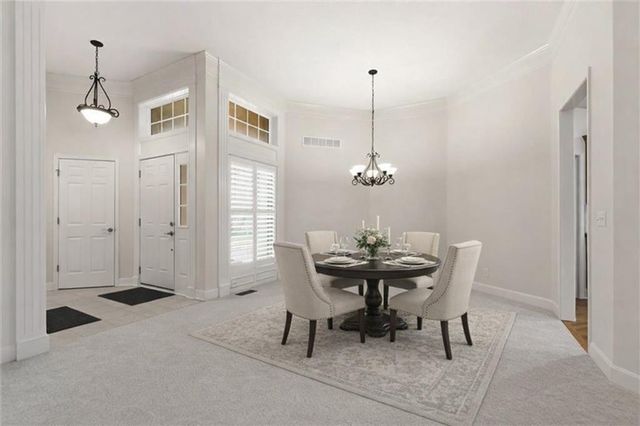 19430 W 98th Street, Lenexa, KS 66220