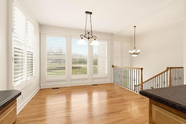 19430 W 98th Street, Lenexa, KS 66220