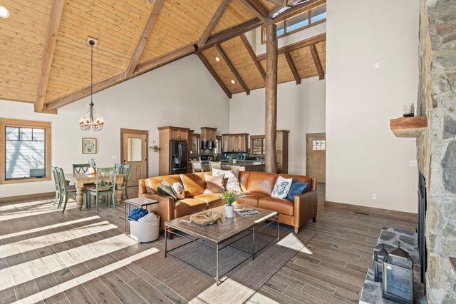 722 Hemlock Ln, Spencer, TN 38585