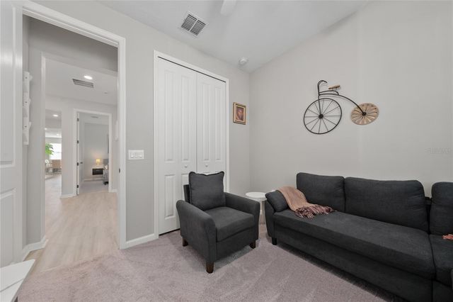 564 HENNEPIN LOOP, Lake Wales, FL 33898