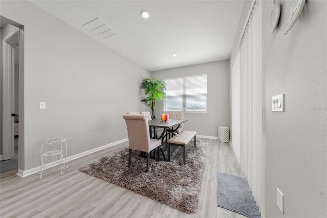 564 HENNEPIN LOOP, Lake Wales, FL 33898