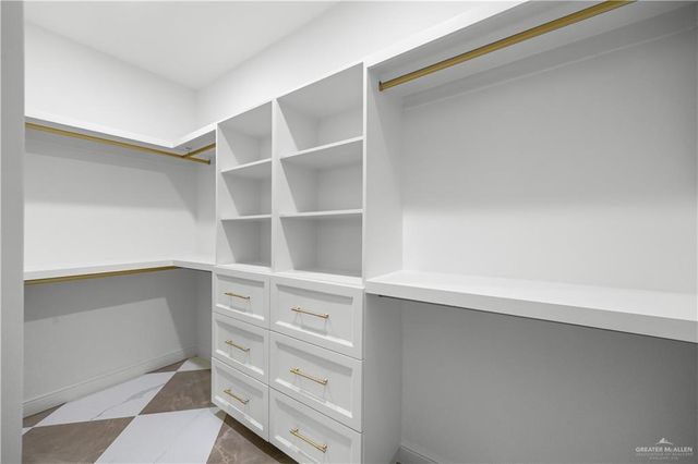 1821 N Mangrove Street, San Juan, TX 78589