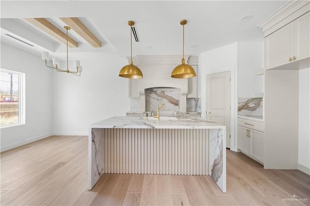 1821 N Mangrove Street, San Juan, TX 78589