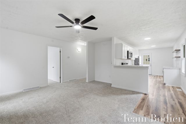 5526 Bedford Street, Portage, MI 49002