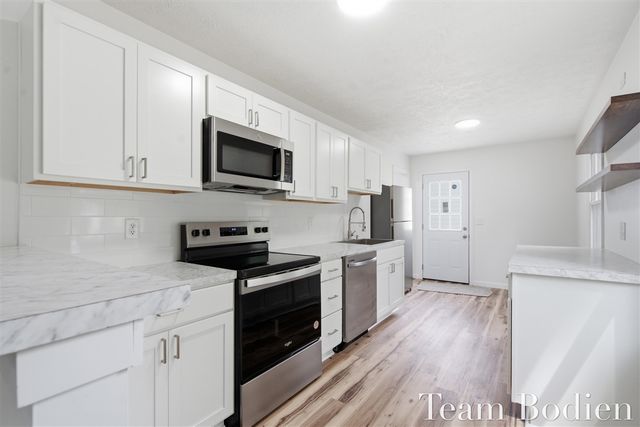 5526 Bedford Street, Portage, MI 49002