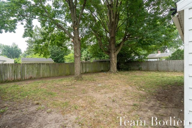 5526 Bedford Street, Portage, MI 49002