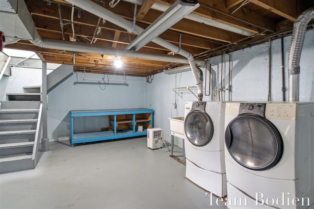 5526 Bedford Street, Portage, MI 49002