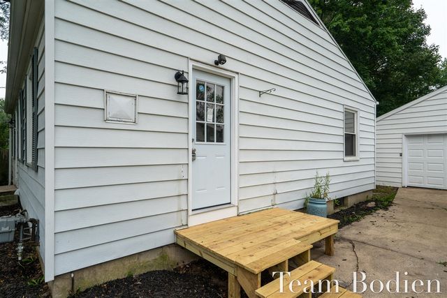5526 Bedford Street, Portage, MI 49002