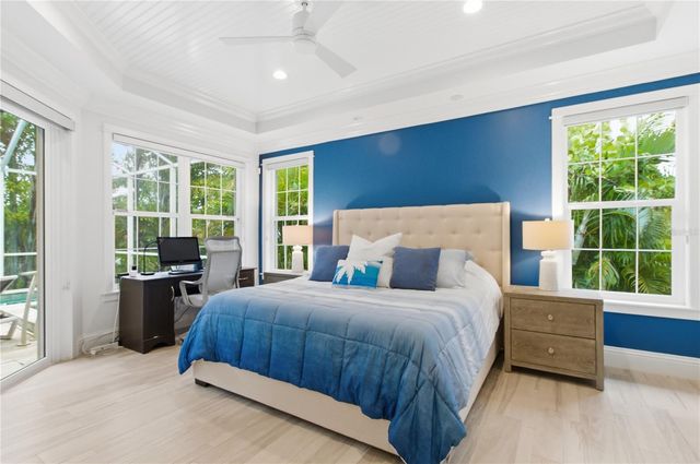 3919 ROBERTS POINT ROAD, Sarasota, FL 34242