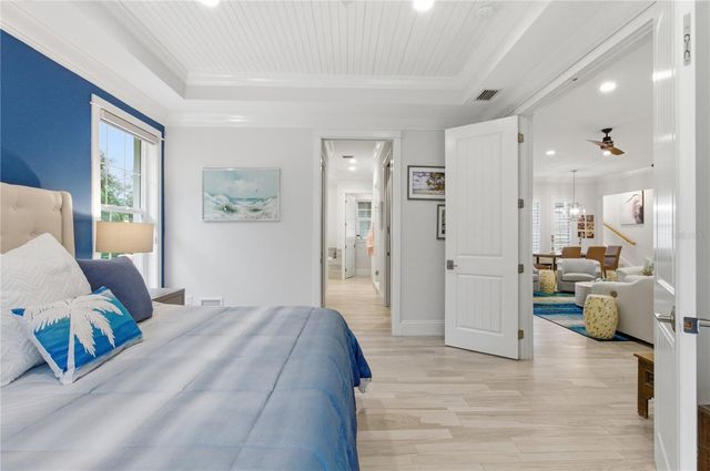 3919 ROBERTS POINT ROAD, Sarasota, FL 34242