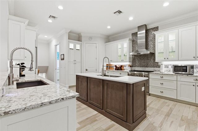 3919 ROBERTS POINT ROAD, Sarasota, FL 34242