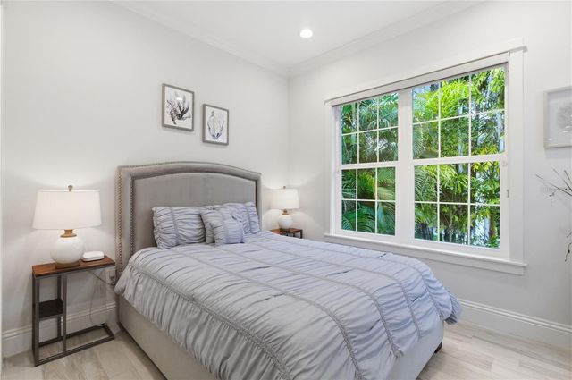 3919 ROBERTS POINT ROAD, Sarasota, FL 34242