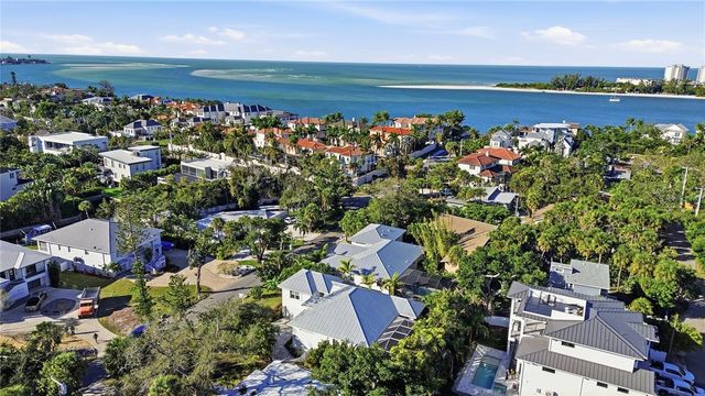 3919 ROBERTS POINT ROAD, Sarasota, FL 34242