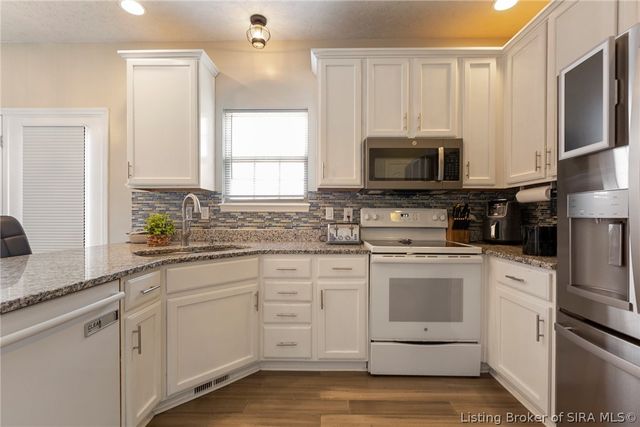 6616 Westwood Drive, Charlestown, IN 47111