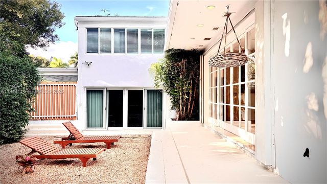 2301 S Miami Ave, Miami, FL 33129