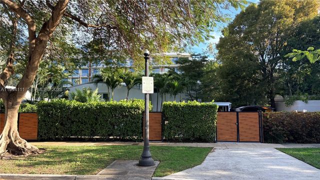 2301 S Miami Ave, Miami, FL 33129