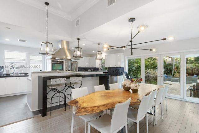 2301 S Miami Ave, Miami, FL 33129